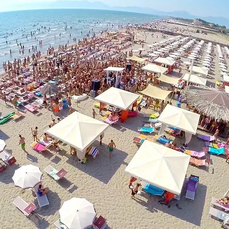 Complesso Turistico Ricettivo L'oasi Del Golfo Di Salerno * Battipaglia