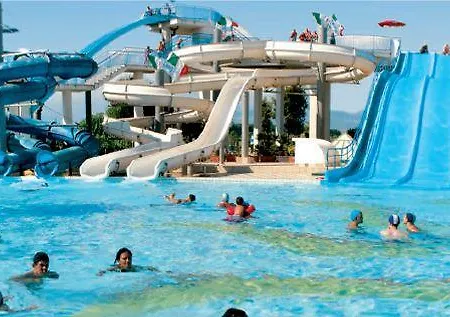 Complesso Turistico Ricettivo L'oasi Del Golfo Di Salerno Appartamento